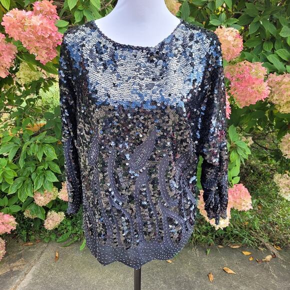 St. Eve Milano Black Long Sleeve Subtle Iridescent Sequin Beaded Scallop Hem Top - Picture 2 of 11